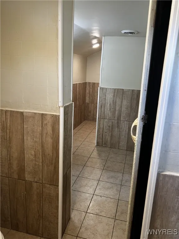 749 South Ogden Street Upper, Buffalo, New York 14, Buffalo, New York 14206, 3 Bedrooms Bedrooms, 5 Rooms Rooms,1 BathroomBathrooms,Residential Lease,For Rent,749 South Ogden Street Upper, Buffalo, New York 14,B1624741