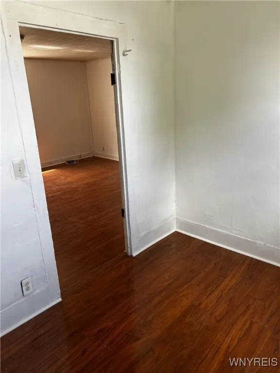749 South Ogden Street Upper, Buffalo, New York 14, Buffalo, New York 14206, 3 Bedrooms Bedrooms, 5 Rooms Rooms,1 BathroomBathrooms,Residential Lease,For Rent,749 South Ogden Street Upper, Buffalo, New York 14,B1624741