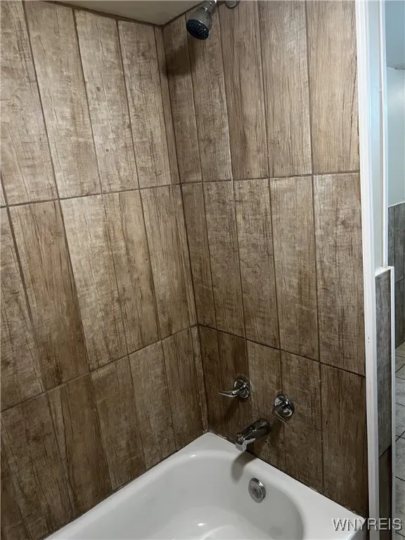 749 South Ogden Street Upper, Buffalo, New York 14, Buffalo, New York 14206, 3 Bedrooms Bedrooms, 5 Rooms Rooms,1 BathroomBathrooms,Residential Lease,For Rent,749 South Ogden Street Upper, Buffalo, New York 14,B1624741