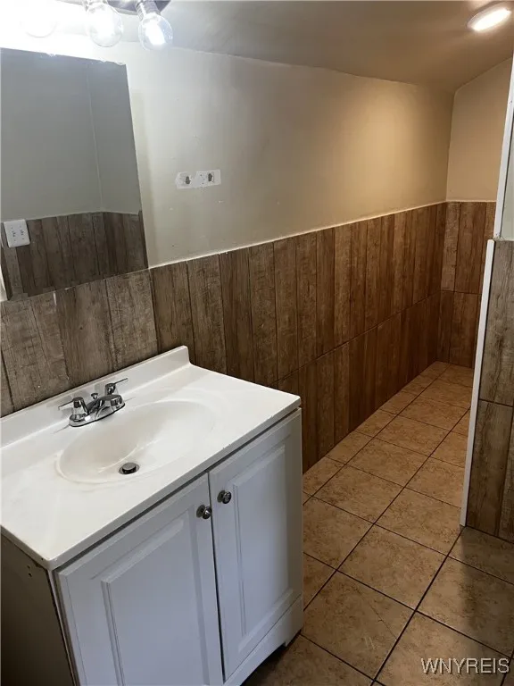 749 South Ogden Street Upper, Buffalo, New York 14, Buffalo, New York 14206, 3 Bedrooms Bedrooms, 5 Rooms Rooms,1 BathroomBathrooms,Residential Lease,For Rent,749 South Ogden Street Upper, Buffalo, New York 14,B1624741
