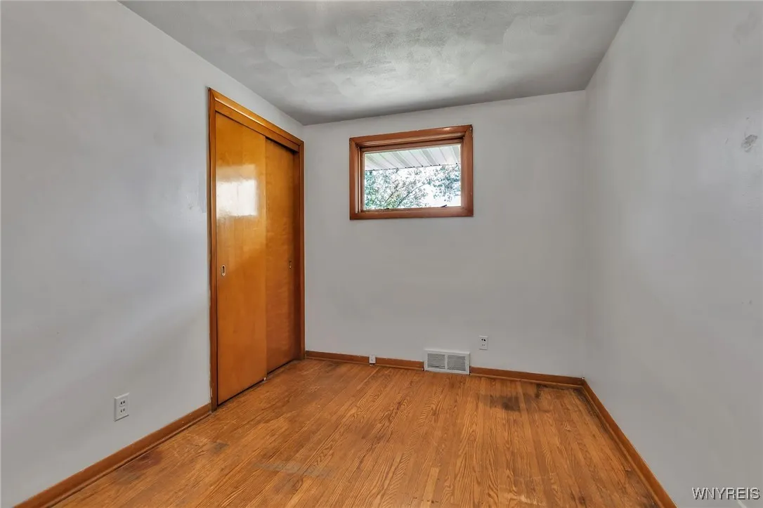 924 Two Rod Road, Alden, New York 14004, Alden, New York 14004, 3 Bedrooms Bedrooms, 5 Rooms Rooms,1 BathroomBathrooms,Residential,Closed,924 Two Rod Road, Alden, New York 14004,0,B1624967