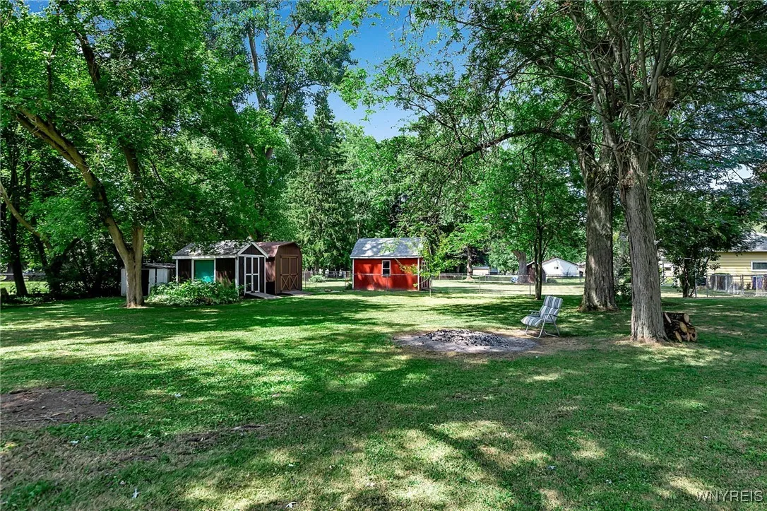 924 Two Rod Road, Alden, New York 14004, Alden, New York 14004, 3 Bedrooms Bedrooms, 5 Rooms Rooms,1 BathroomBathrooms,Residential,Closed,924 Two Rod Road, Alden, New York 14004,0,B1624967