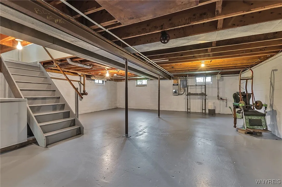 924 Two Rod Road, Alden, New York 14004, Alden, New York 14004, 3 Bedrooms Bedrooms, 5 Rooms Rooms,1 BathroomBathrooms,Residential,Closed,924 Two Rod Road, Alden, New York 14004,0,B1624967