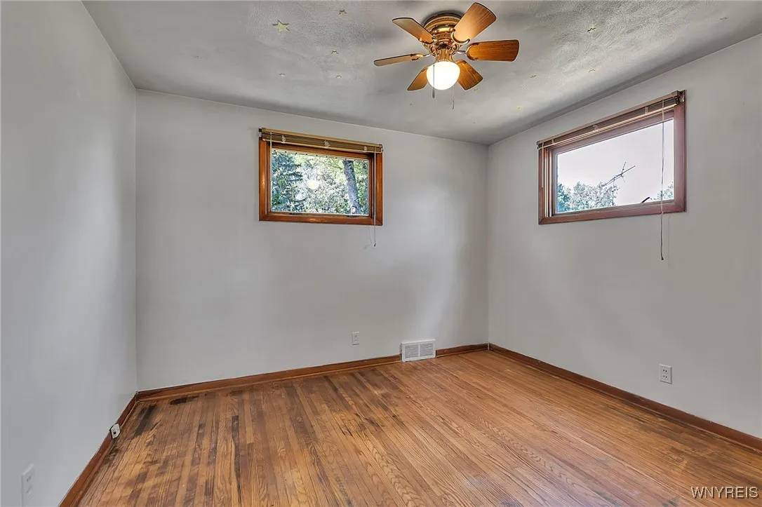 924 Two Rod Road, Alden, New York 14004, Alden, New York 14004, 3 Bedrooms Bedrooms, 5 Rooms Rooms,1 BathroomBathrooms,Residential,Closed,924 Two Rod Road, Alden, New York 14004,0,B1624967