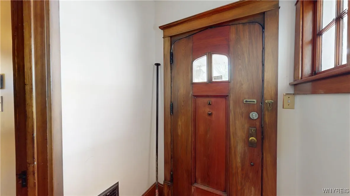 1146 Haeberle Avenue, Niagara Falls, New York 1430, Niagara Falls, New York 14301, 3 Bedrooms Bedrooms, 6 Rooms Rooms,1 BathroomBathrooms,Residential,For Sale,1146 Haeberle Avenue, Niagara Falls, New York 1430,0,B1625432