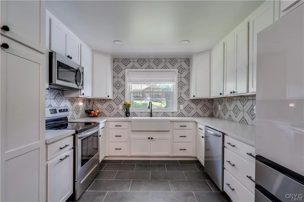 266 Chestnut Street, Watertown City, New York 1360, Watertown City, New York 13601, 3 Bedrooms Bedrooms, 9 Rooms Rooms,1 BathroomBathrooms,Residential Lease,For Rent,266 Chestnut Street, Watertown City, New York 1360,S1625437