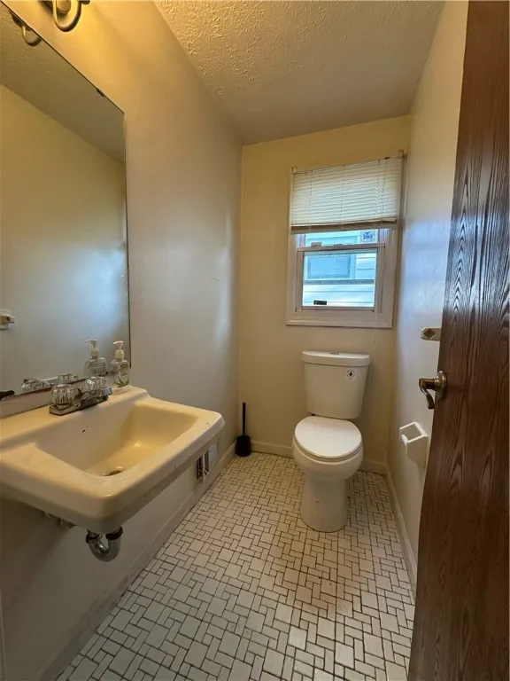 110 Canton Street, Rochester, New York 14606, Rochester, New York 14606, 3 Bedrooms Bedrooms, 5 Rooms Rooms,2 BathroomsBathrooms,Residential,For Sale,110 Canton Street, Rochester, New York 14606,R1625130