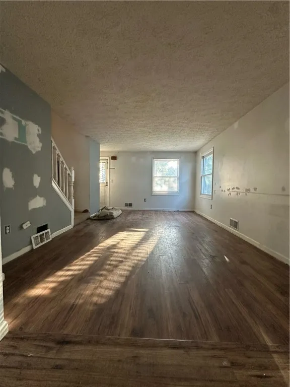 110 Canton Street, Rochester, New York 14606, Rochester, New York 14606, 3 Bedrooms Bedrooms, 5 Rooms Rooms,2 BathroomsBathrooms,Residential,For Sale,110 Canton Street, Rochester, New York 14606,R1625130