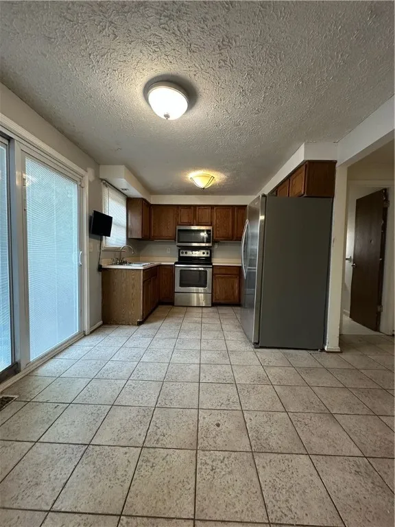 110 Canton Street, Rochester, New York 14606, Rochester, New York 14606, 3 Bedrooms Bedrooms, 5 Rooms Rooms,2 BathroomsBathrooms,Residential,For Sale,110 Canton Street, Rochester, New York 14606,R1625130