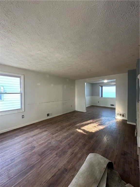 110 Canton Street, Rochester, New York 14606, Rochester, New York 14606, 3 Bedrooms Bedrooms, 5 Rooms Rooms,2 BathroomsBathrooms,Residential,For Sale,110 Canton Street, Rochester, New York 14606,R1625130