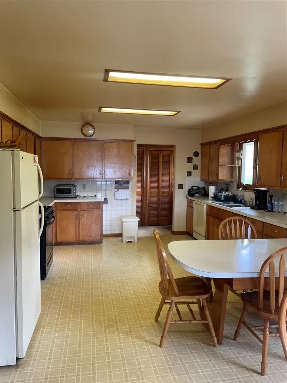 885 County Highway 6, Otego, New York 13825, Otego, New York 13825, 4 Bedrooms Bedrooms, 11 Rooms Rooms,2 BathroomsBathrooms,Residential,For Sale,885 County Highway 6, Otego, New York 13825,R1624054