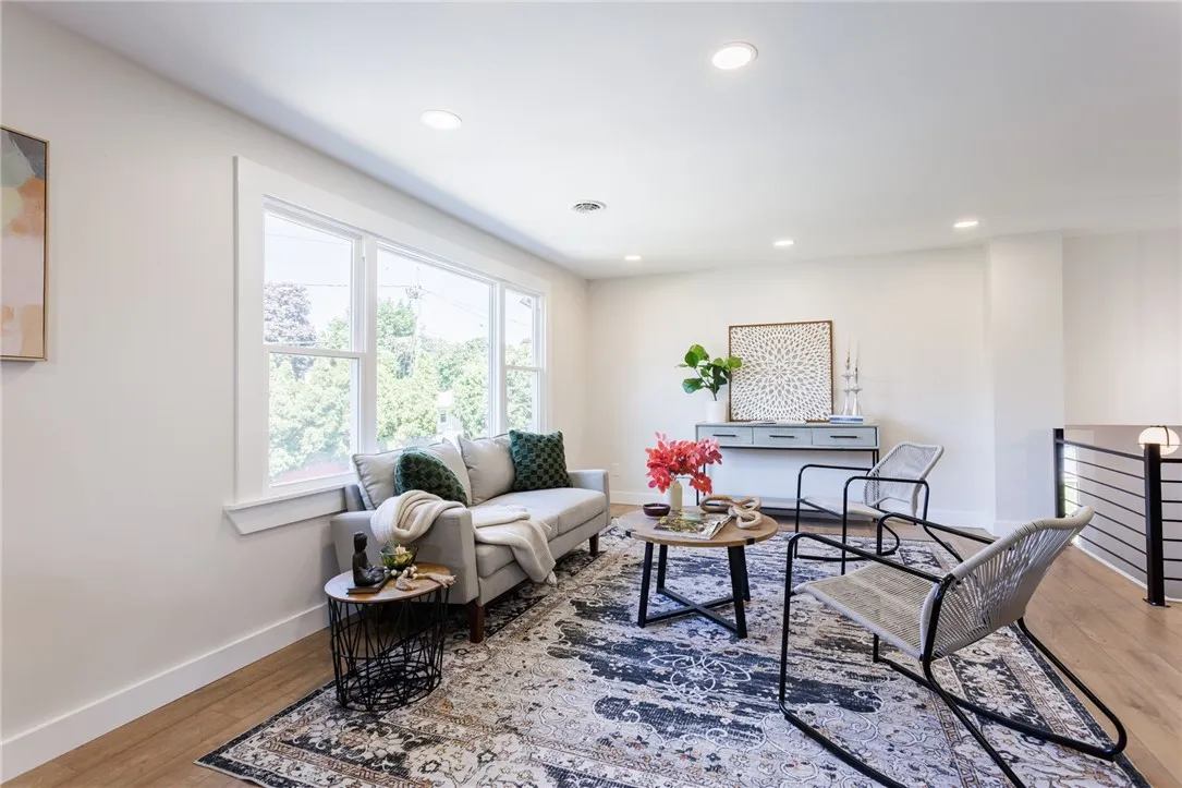 100 Kings Gate South, Irondequoit, New York 14617, Irondequoit, New York 14617, 5 Bedrooms Bedrooms, 9 Rooms Rooms,2 BathroomsBathrooms,Residential,For Sale,100 Kings Gate South, Irondequoit, New York 14617,R1625433