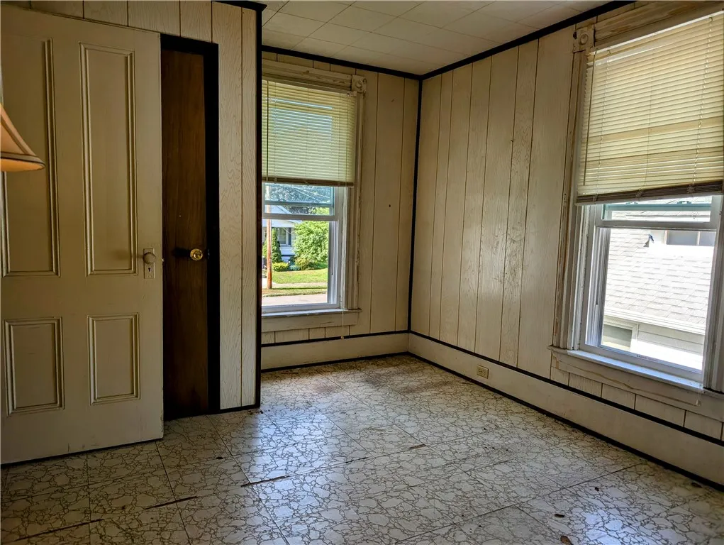 609 Mount Zoar Street, Elmira City, New York 14904, Elmira City, New York 14904, 3 Bedrooms Bedrooms, 7 Rooms Rooms,1 BathroomBathrooms,Residential,For Sale,609 Mount Zoar Street, Elmira City, New York 14904,R1625112