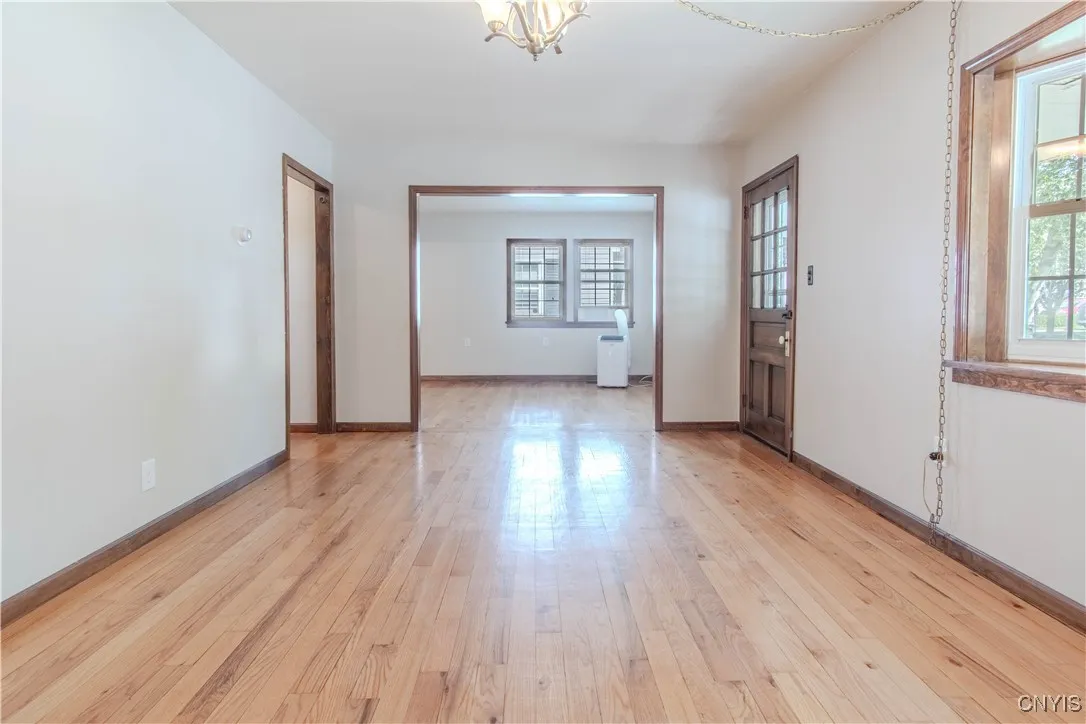 212 Iroquois Avenue West, Watertown City, New York, Watertown City, New York 13601, 2 Bedrooms Bedrooms, 5 Rooms Rooms,1 BathroomBathrooms,Residential,For Sale,212 Iroquois Avenue West, Watertown City, New York,S1624738