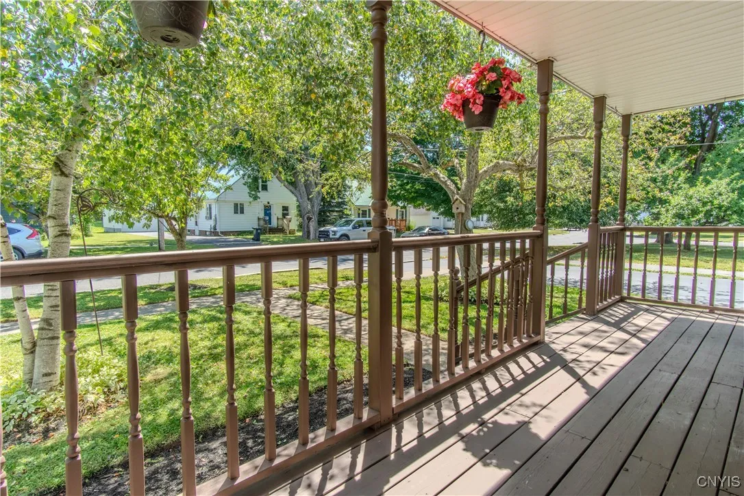 212 Iroquois Avenue West, Watertown City, New York, Watertown City, New York 13601, 2 Bedrooms Bedrooms, 5 Rooms Rooms,1 BathroomBathrooms,Residential,For Sale,212 Iroquois Avenue West, Watertown City, New York,S1624738