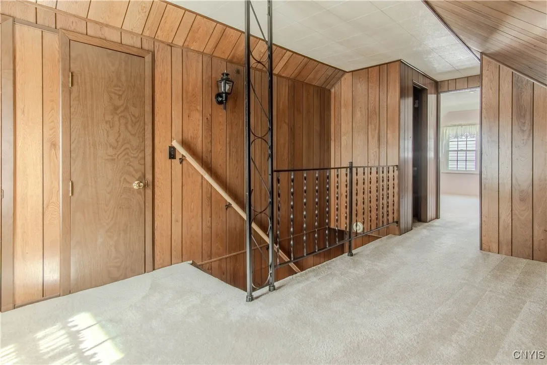 212 Iroquois Avenue West, Watertown City, New York, Watertown City, New York 13601, 2 Bedrooms Bedrooms, 5 Rooms Rooms,1 BathroomBathrooms,Residential,For Sale,212 Iroquois Avenue West, Watertown City, New York,S1624738