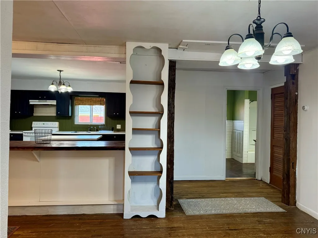 2117 Main Street, Cazenovia, New York 13035, Cazenovia, New York 13035, 4 Bedrooms Bedrooms, 7 Rooms Rooms,1 BathroomBathrooms,Residential Lease,For Rent,2117 Main Street, Cazenovia, New York 13035,S1625335