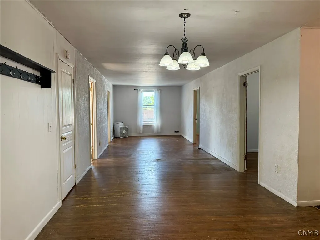2117 Main Street, Cazenovia, New York 13035, Cazenovia, New York 13035, 4 Bedrooms Bedrooms, 7 Rooms Rooms,1 BathroomBathrooms,Residential Lease,For Rent,2117 Main Street, Cazenovia, New York 13035,S1625335