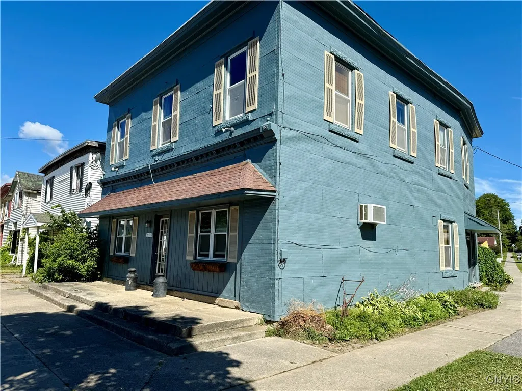 2117 Main Street, Cazenovia, New York 13035, Cazenovia, New York 13035, 4 Bedrooms Bedrooms, 7 Rooms Rooms,1 BathroomBathrooms,Residential Lease,For Rent,2117 Main Street, Cazenovia, New York 13035,S1625335