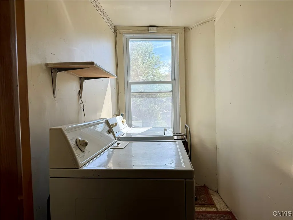 2117 Main Street, Cazenovia, New York 13035, Cazenovia, New York 13035, 4 Bedrooms Bedrooms, 7 Rooms Rooms,1 BathroomBathrooms,Residential Lease,For Rent,2117 Main Street, Cazenovia, New York 13035,S1625335