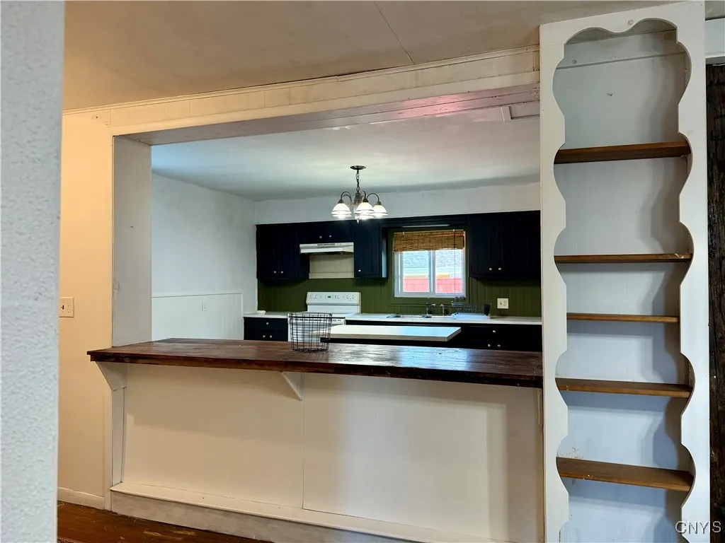 2117 Main Street, Cazenovia, New York 13035, Cazenovia, New York 13035, 4 Bedrooms Bedrooms, 7 Rooms Rooms,1 BathroomBathrooms,Residential Lease,For Rent,2117 Main Street, Cazenovia, New York 13035,S1625335