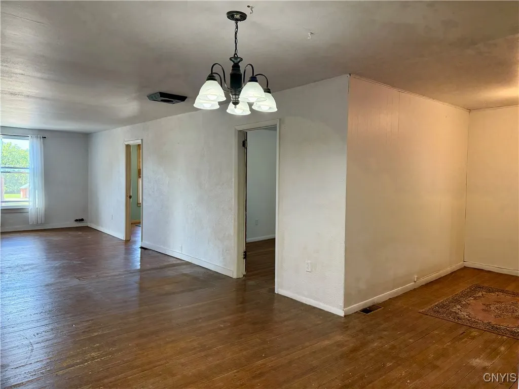 2117 Main Street, Cazenovia, New York 13035, Cazenovia, New York 13035, 4 Bedrooms Bedrooms, 7 Rooms Rooms,1 BathroomBathrooms,Residential Lease,For Rent,2117 Main Street, Cazenovia, New York 13035,S1625335