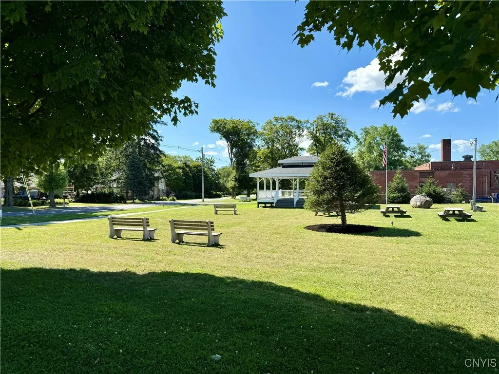 2117 Main Street, Cazenovia, New York 13035, Cazenovia, New York 13035, 4 Bedrooms Bedrooms, 7 Rooms Rooms,1 BathroomBathrooms,Residential Lease,For Rent,2117 Main Street, Cazenovia, New York 13035,S1625335