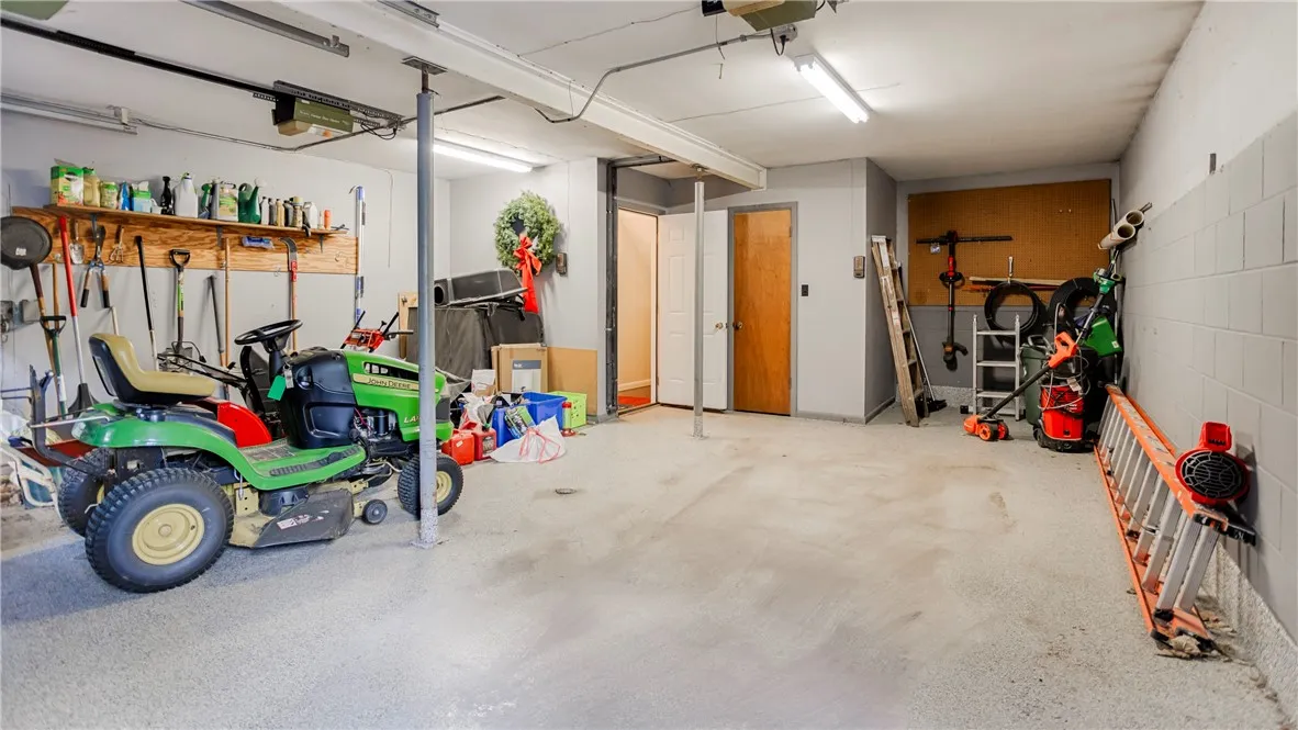 125 Pine Ridge Drive, Arcadia, New York 14513, Arcadia, New York 14513, 4 Bedrooms Bedrooms, 10 Rooms Rooms,3 BathroomsBathrooms,Residential,For Sale,125 Pine Ridge Drive, Arcadia, New York 14513,R1624976