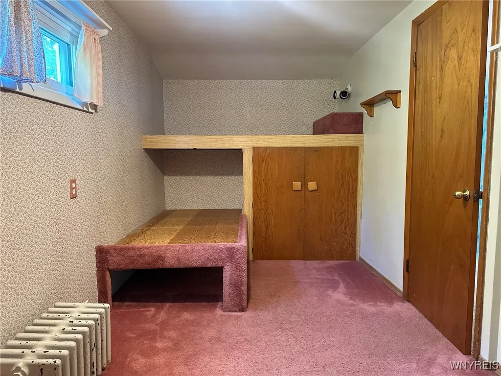 2nd floor Bedroom with built in bunks