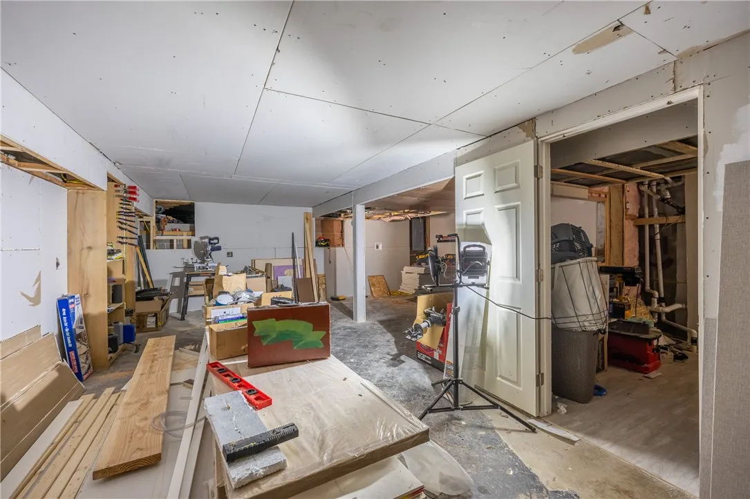 4 Torwood Circle, Pittsford, New York 14534, Pittsford, New York 14534, 5 Bedrooms Bedrooms, 10 Rooms Rooms,2 BathroomsBathrooms,Residential,For Sale,4 Torwood Circle, Pittsford, New York 14534,R1625319