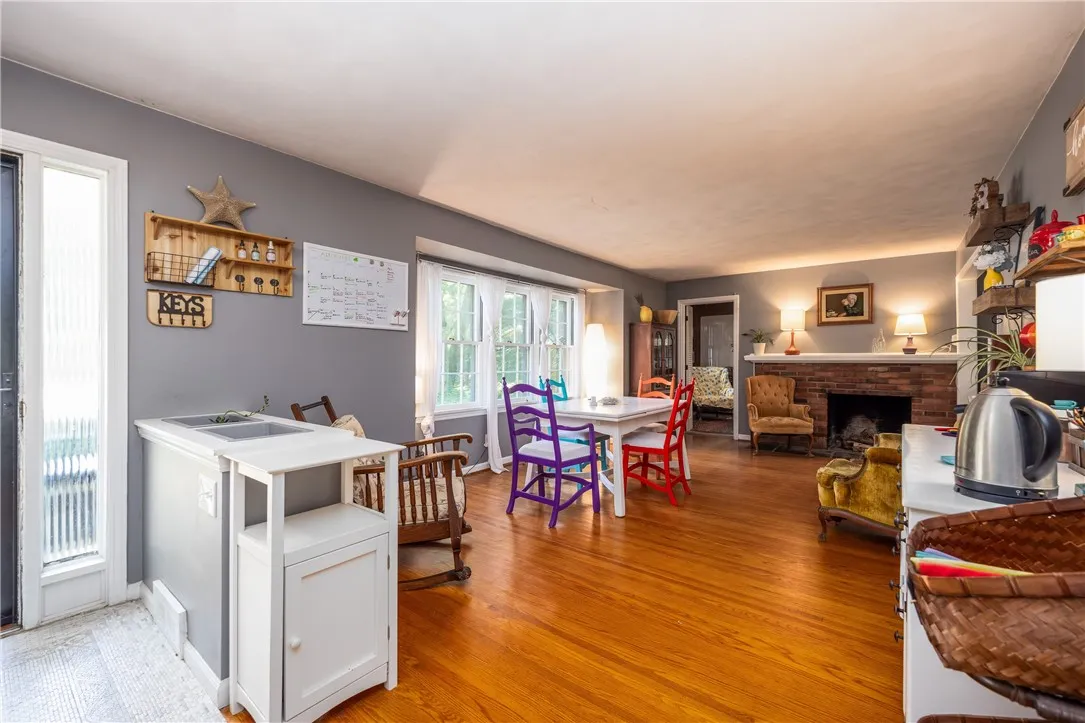 4 Torwood Circle, Pittsford, New York 14534, Pittsford, New York 14534, 5 Bedrooms Bedrooms, 10 Rooms Rooms,2 BathroomsBathrooms,Residential,For Sale,4 Torwood Circle, Pittsford, New York 14534,R1625319
