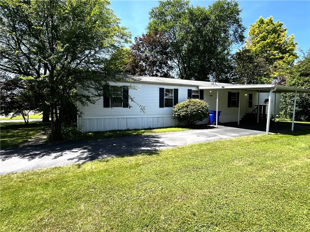 6374 Lambert Street, Victor, New York 14564, Victor, New York 14564, 2 Bedrooms Bedrooms, 4 Rooms Rooms,2 BathroomsBathrooms,Residential,For Sale,6374 Lambert Street, Victor, New York 14564,R1625415