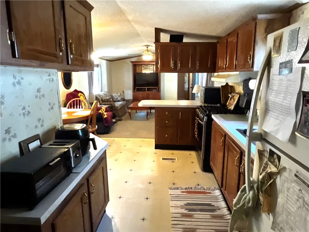 6374 Lambert Street, Victor, New York 14564, Victor, New York 14564, 2 Bedrooms Bedrooms, 4 Rooms Rooms,2 BathroomsBathrooms,Residential,For Sale,6374 Lambert Street, Victor, New York 14564,R1625415