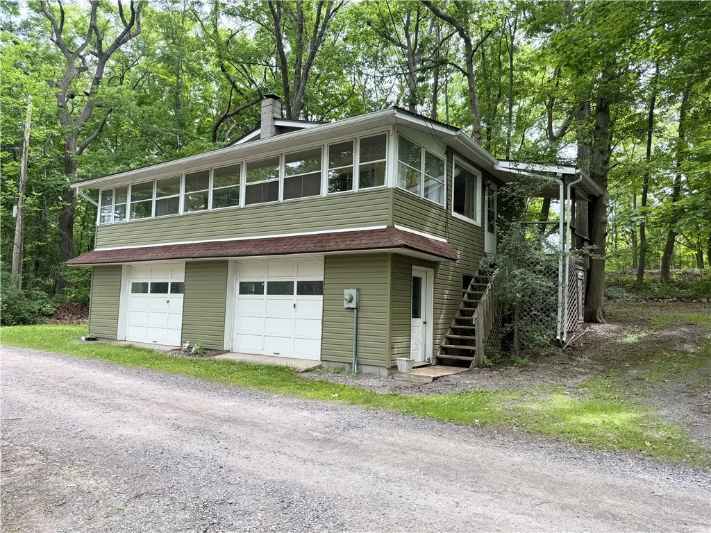 4108-4109 Highbanks, Fayette, New York 14456, Fayette, New York 14456, 3 Bedrooms Bedrooms, 6 Rooms Rooms,2 BathroomsBathrooms,Residential,For Sale,4108-4109 Highbanks, Fayette, New York 14456,R1624191