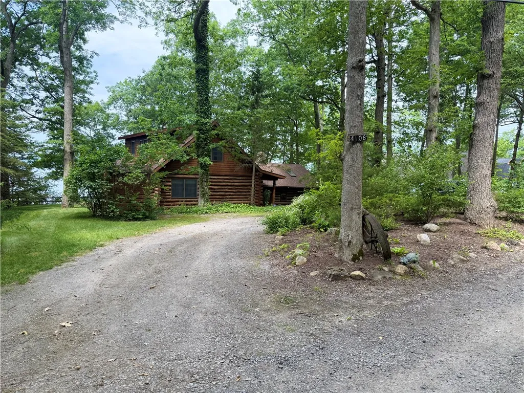 4108-4109 Highbanks, Fayette, New York 14456, Fayette, New York 14456, 3 Bedrooms Bedrooms, 6 Rooms Rooms,2 BathroomsBathrooms,Residential,For Sale,4108-4109 Highbanks, Fayette, New York 14456,R1624191