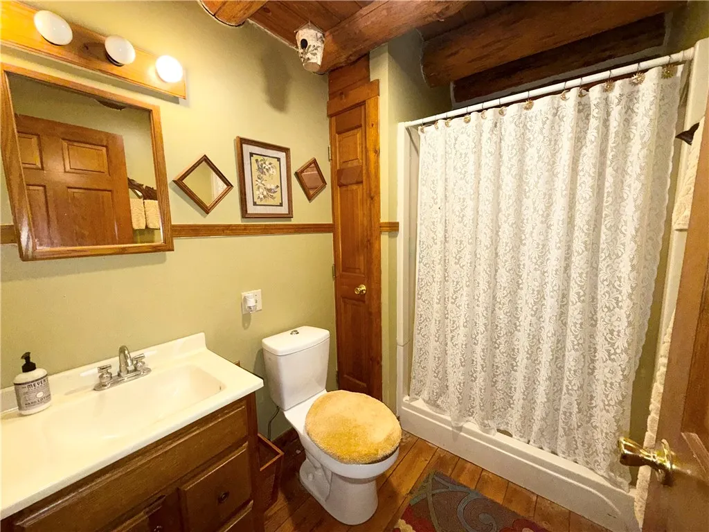 4108-4109 Highbanks, Fayette, New York 14456, Fayette, New York 14456, 3 Bedrooms Bedrooms, 6 Rooms Rooms,2 BathroomsBathrooms,Residential,For Sale,4108-4109 Highbanks, Fayette, New York 14456,R1624191