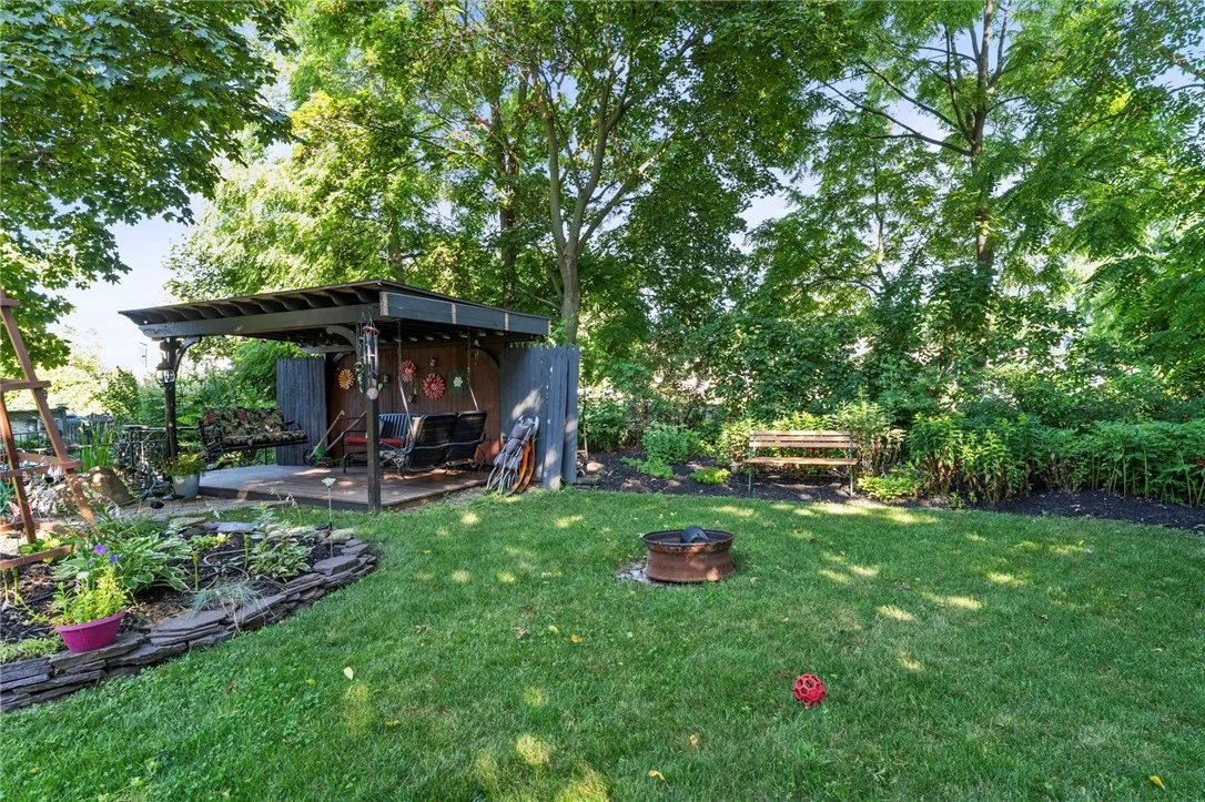 3221 Hambro Park Street, Caledonia, New York 14423, Caledonia, New York 14423, 3 Bedrooms Bedrooms, 10 Rooms Rooms,2 BathroomsBathrooms,Residential,For Sale,3221 Hambro Park Street, Caledonia, New York 14423,R1625046