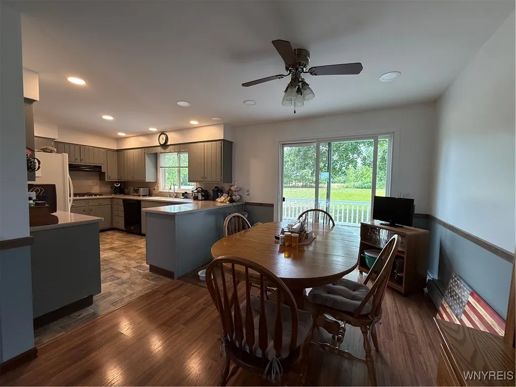 4716 Ford Road, Elba, New York 14058, Elba, New York 14058, 3 Bedrooms Bedrooms, 6 Rooms Rooms,2 BathroomsBathrooms,Residential,For Sale,4716 Ford Road, Elba, New York 14058,B1624993