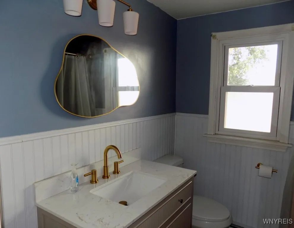 214 Glencove Road, Tonawanda, New York 14223, Tonawanda, New York 14223, 2 Bedrooms Bedrooms, 5 Rooms Rooms,1 BathroomBathrooms,Residential,For Sale,214 Glencove Road, Tonawanda, New York 14223,B1624709