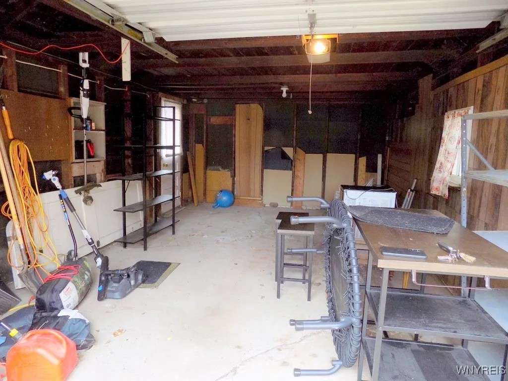 214 Glencove Road, Tonawanda, New York 14223, Tonawanda, New York 14223, 2 Bedrooms Bedrooms, 5 Rooms Rooms,1 BathroomBathrooms,Residential,For Sale,214 Glencove Road, Tonawanda, New York 14223,B1624709