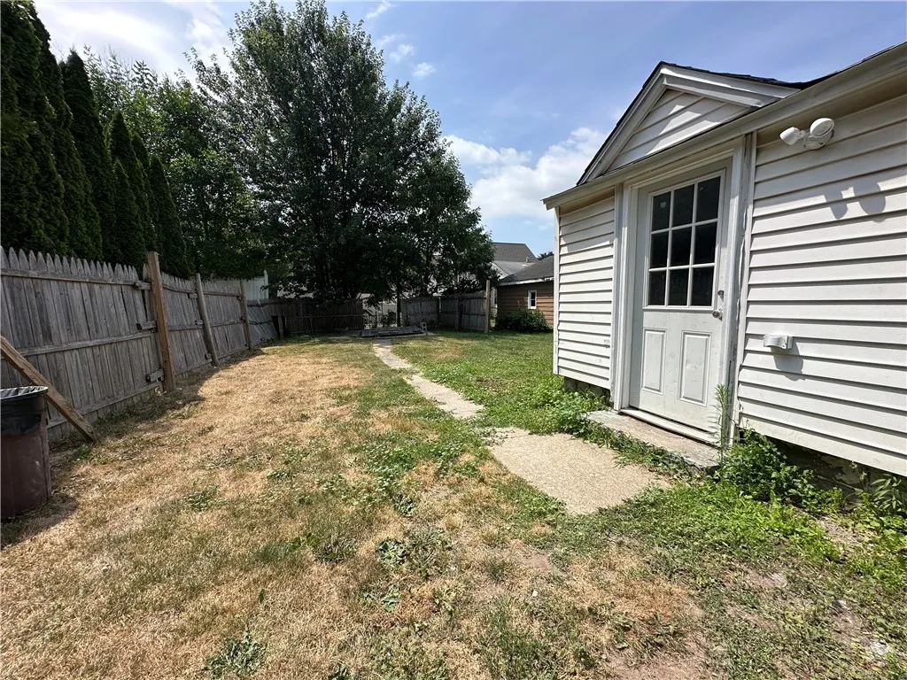 side yard