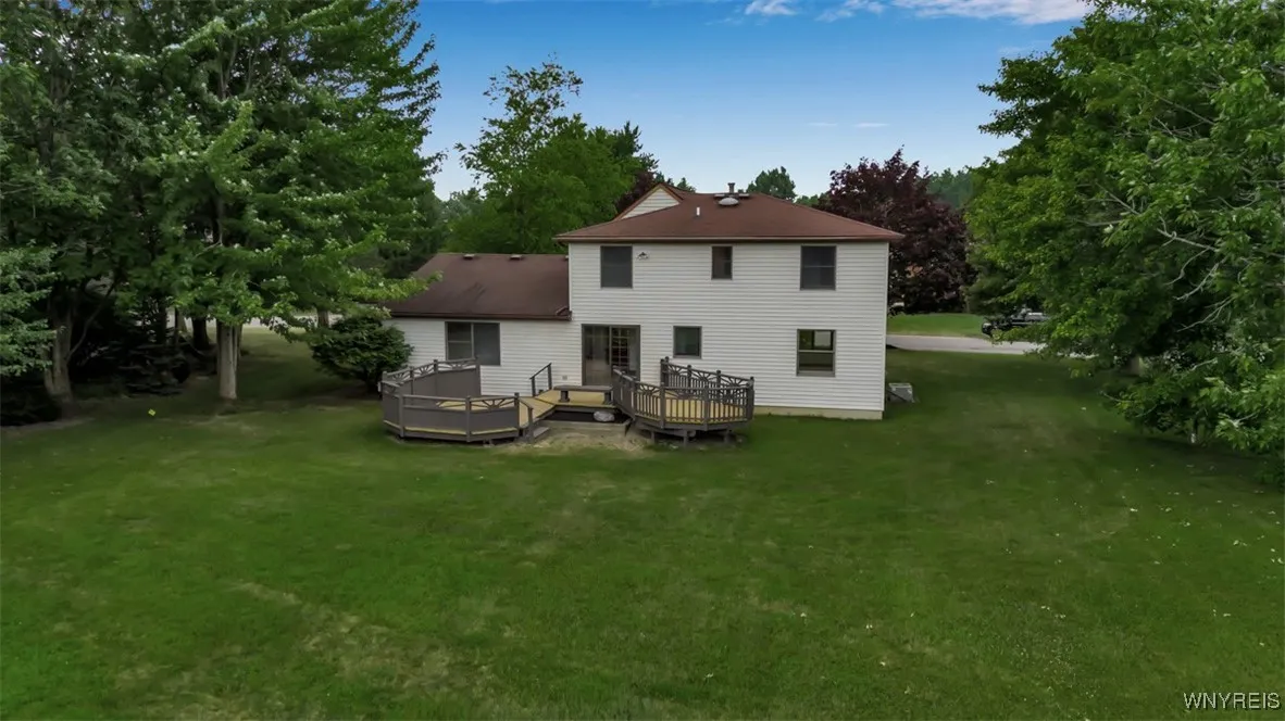 63 Old Orchard Lane, Orchard Park, New York 14127, Orchard Park, New York 14127, 5 Bedrooms Bedrooms, 9 Rooms Rooms,2 BathroomsBathrooms,Residential,For Sale,63 Old Orchard Lane, Orchard Park, New York 14127,B1625348