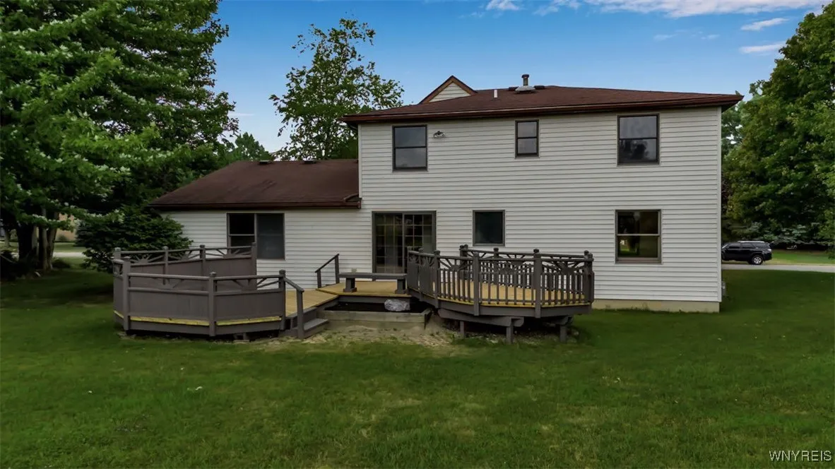 63 Old Orchard Lane, Orchard Park, New York 14127, Orchard Park, New York 14127, 5 Bedrooms Bedrooms, 9 Rooms Rooms,2 BathroomsBathrooms,Residential,For Sale,63 Old Orchard Lane, Orchard Park, New York 14127,B1625348