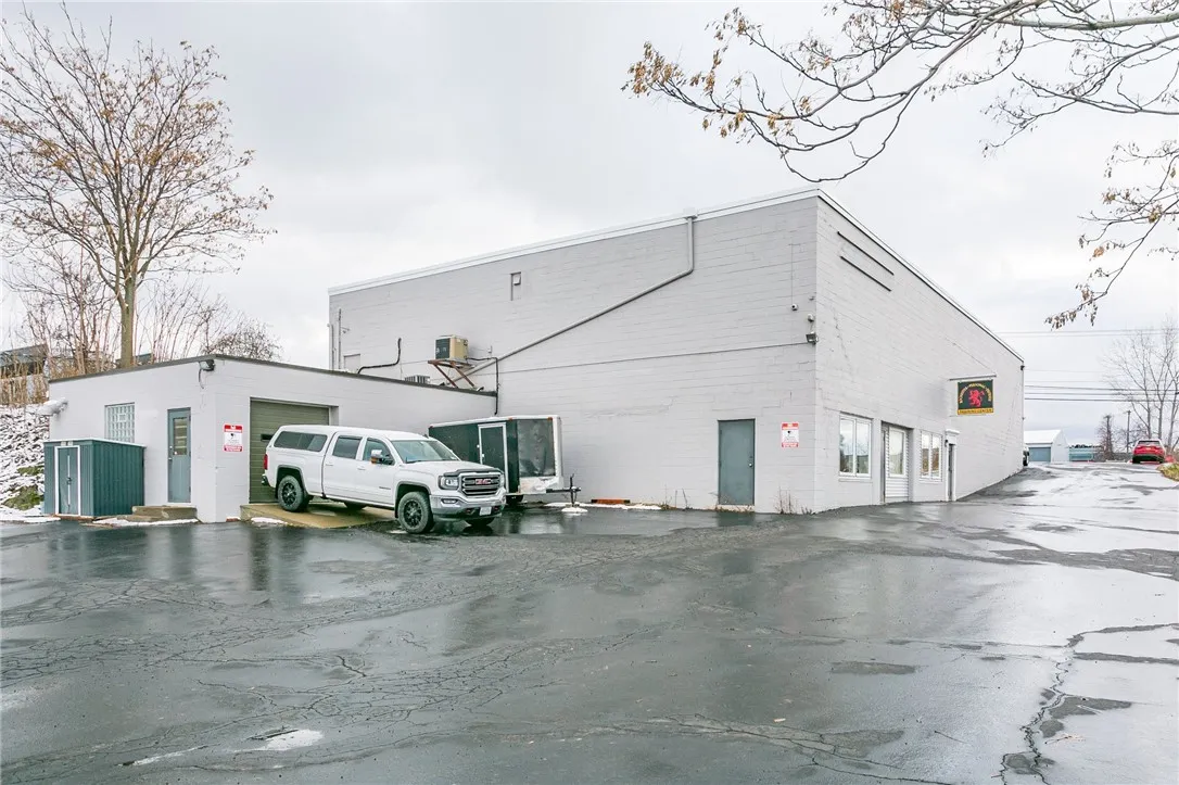 300 Buell Road, Gates, New York 14624, Gates, New York 14624, ,Commercial Lease,For Rent,300 Buell Road, Gates, New York 14624,R1625457