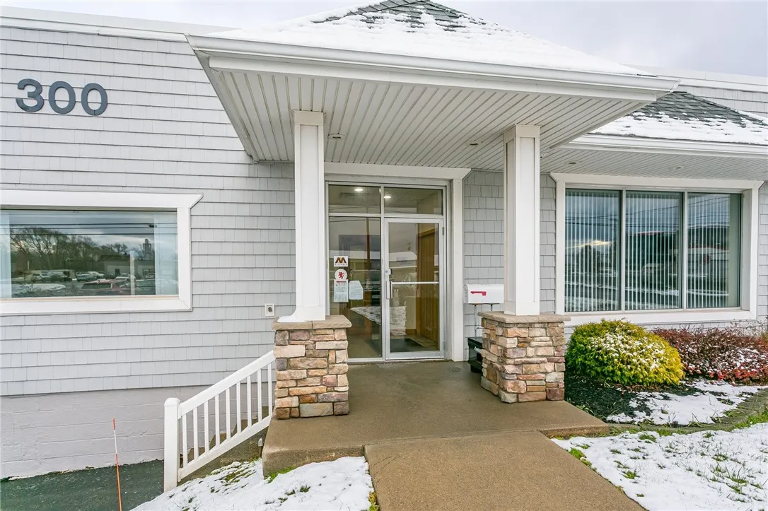 300 Buell Road, Gates, New York 14624, Gates, New York 14624, ,Commercial Lease,For Rent,300 Buell Road, Gates, New York 14624,R1625457