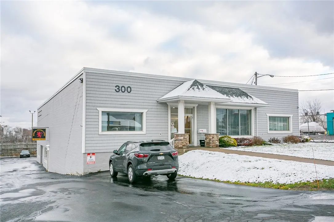 300 Buell Road, Gates, New York 14624, Gates, New York 14624, ,Commercial Lease,For Rent,300 Buell Road, Gates, New York 14624,R1625457