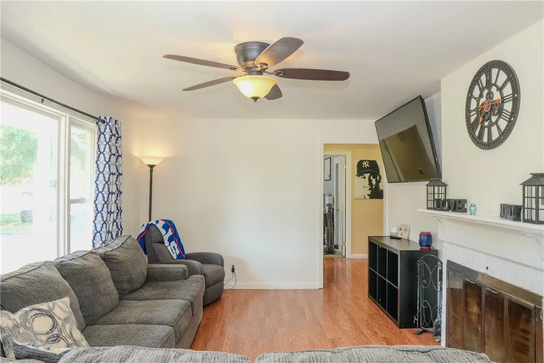 136 Valley Crest Road, Greece, New York 14616, Greece, New York 14616, 4 Bedrooms Bedrooms, 13 Rooms Rooms,1 BathroomBathrooms,Residential,For Sale,136 Valley Crest Road, Greece, New York 14616,R1625404