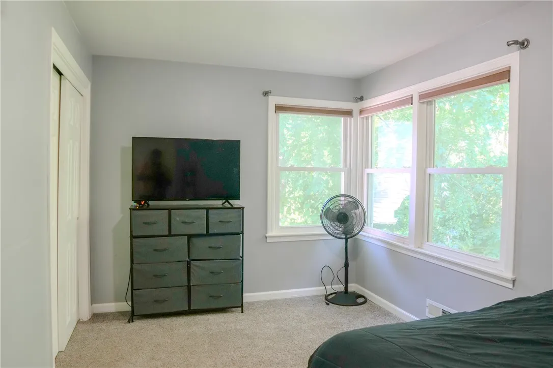 136 Valley Crest Road, Greece, New York 14616, Greece, New York 14616, 4 Bedrooms Bedrooms, 13 Rooms Rooms,1 BathroomBathrooms,Residential,For Sale,136 Valley Crest Road, Greece, New York 14616,R1625404
