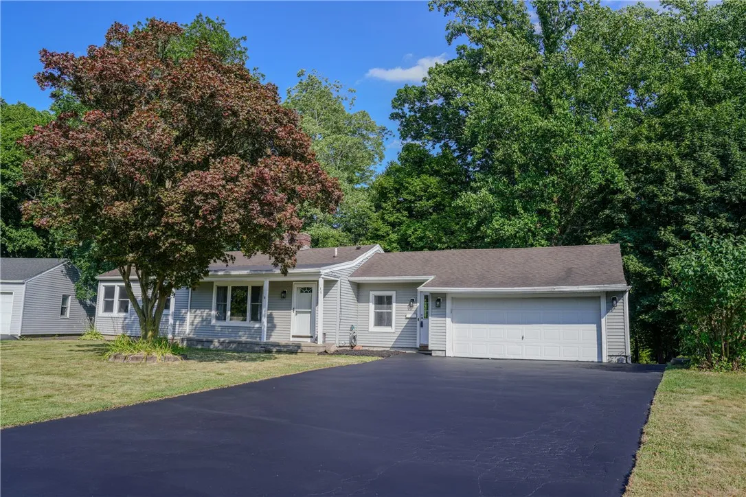 136 Valley Crest Road, Greece, New York 14616, Greece, New York 14616, 4 Bedrooms Bedrooms, 13 Rooms Rooms,1 BathroomBathrooms,Residential,For Sale,136 Valley Crest Road, Greece, New York 14616,R1625404