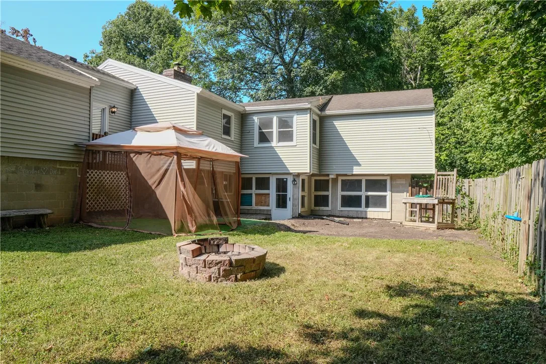 136 Valley Crest Road, Greece, New York 14616, Greece, New York 14616, 4 Bedrooms Bedrooms, 13 Rooms Rooms,1 BathroomBathrooms,Residential,For Sale,136 Valley Crest Road, Greece, New York 14616,R1625404